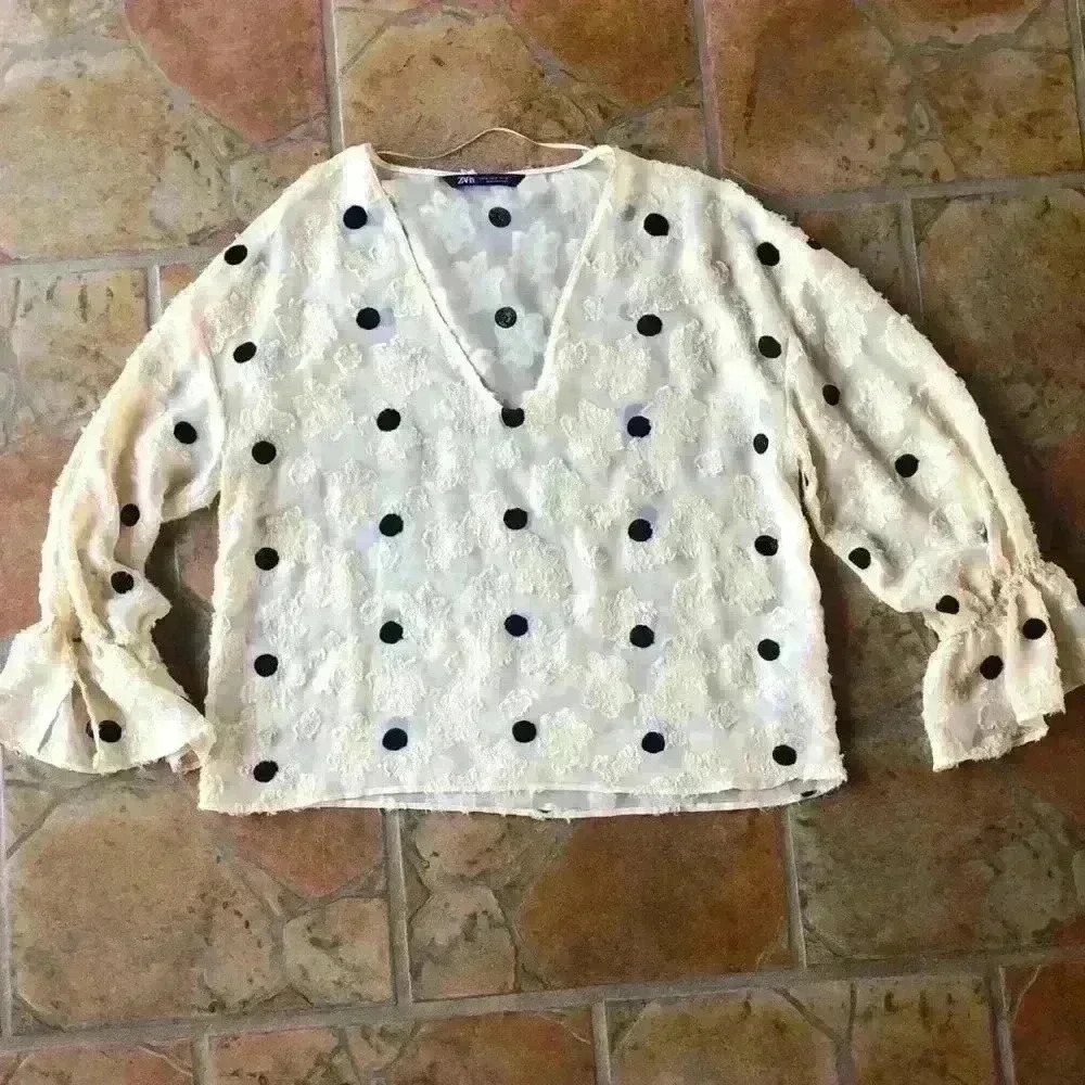 Zara V Neck sheer Ivory Black Polka Dot top elasticized puff sleeves M